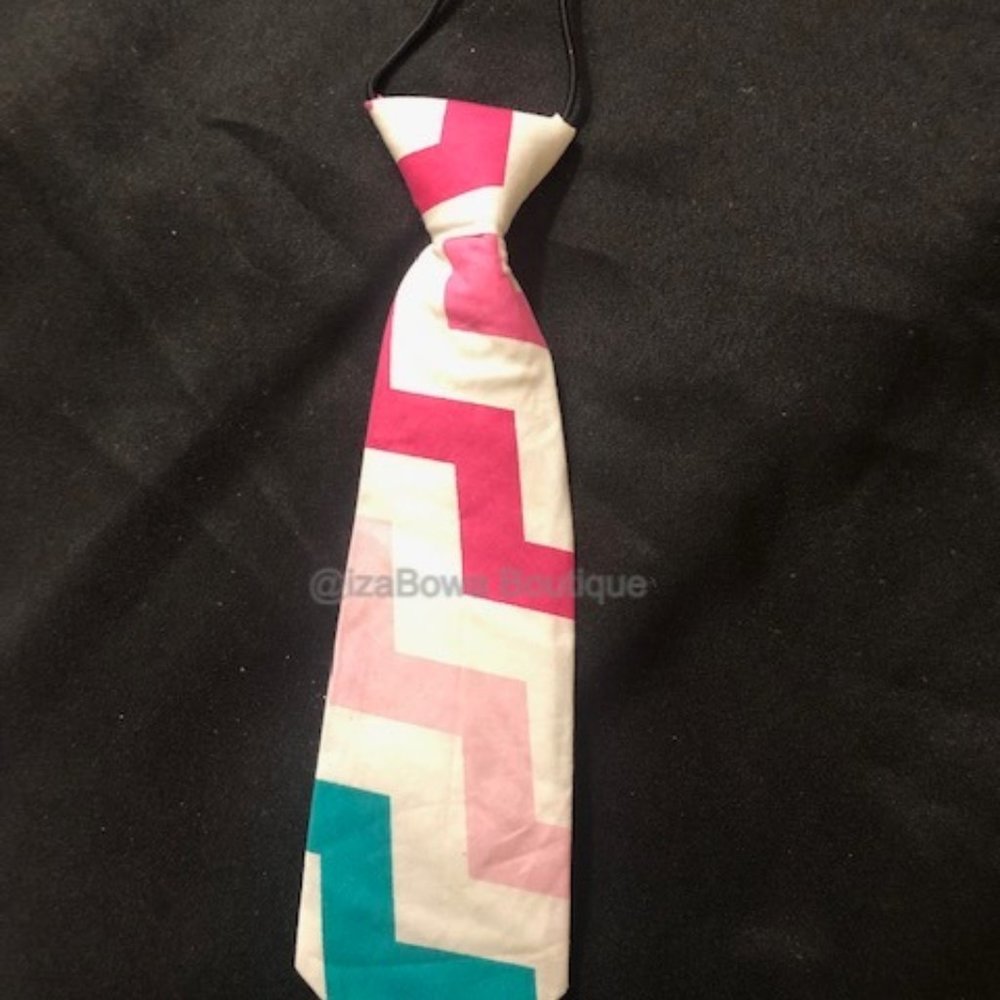 Multi Colored Chevron Print Cotton Tie   =PETS=   T214  NWT Boutique